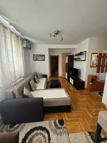 Vojvode Vlahovića | 4zida.rs