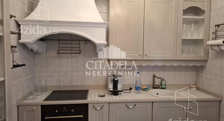 4-etažna kuća | 4zida