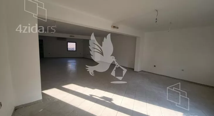 Lokal | 4zida