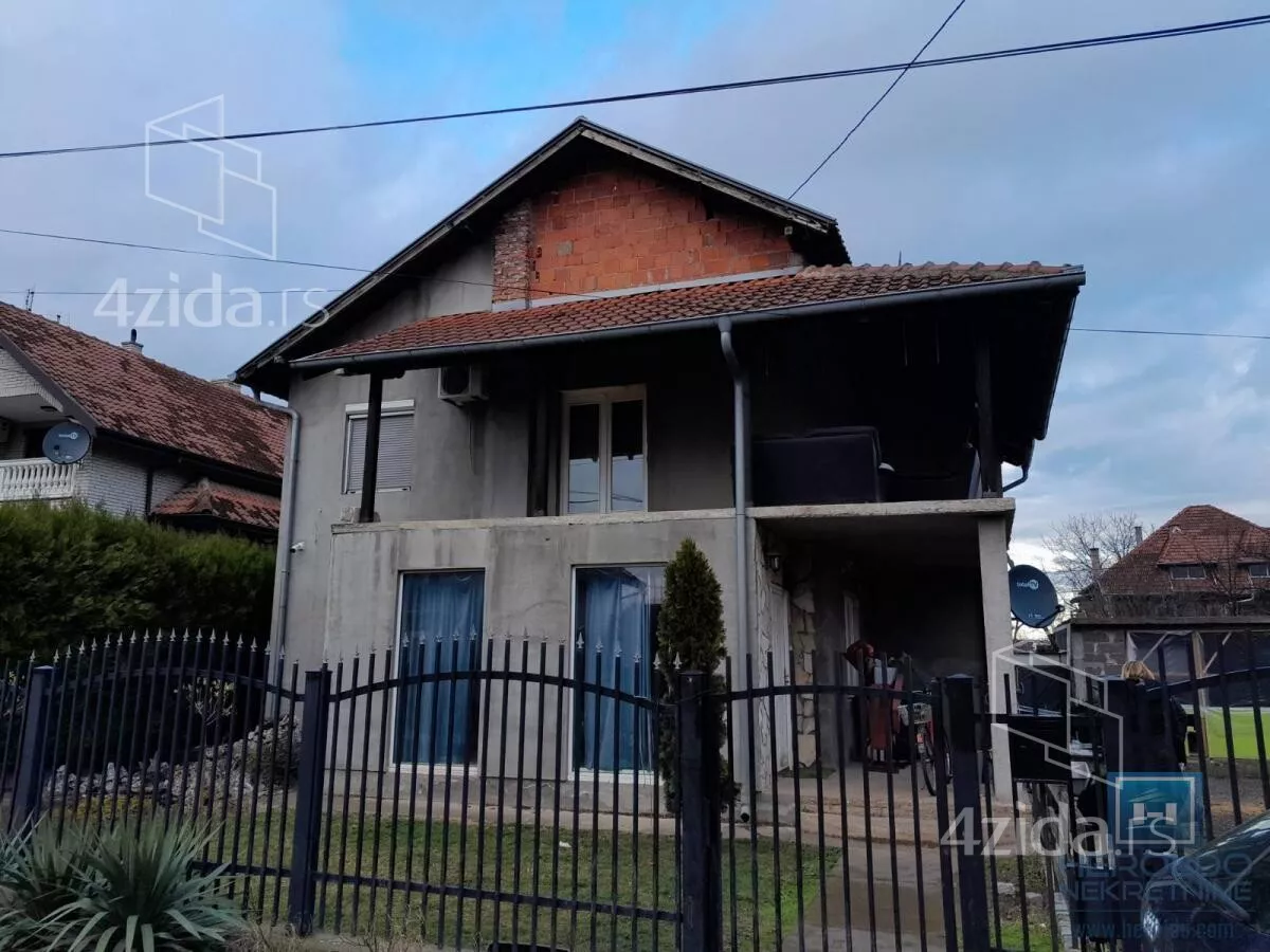 Kuća | 4zida