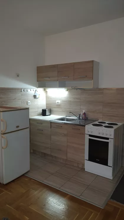 Lekino Brdo | 4zida.rs