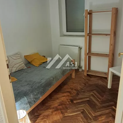 Valentina Vodnika | 4zida.rs