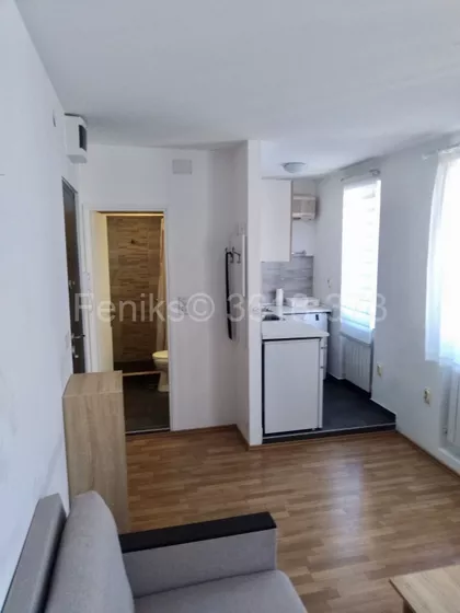 Trg Nikole Pašića | 4zida.rs