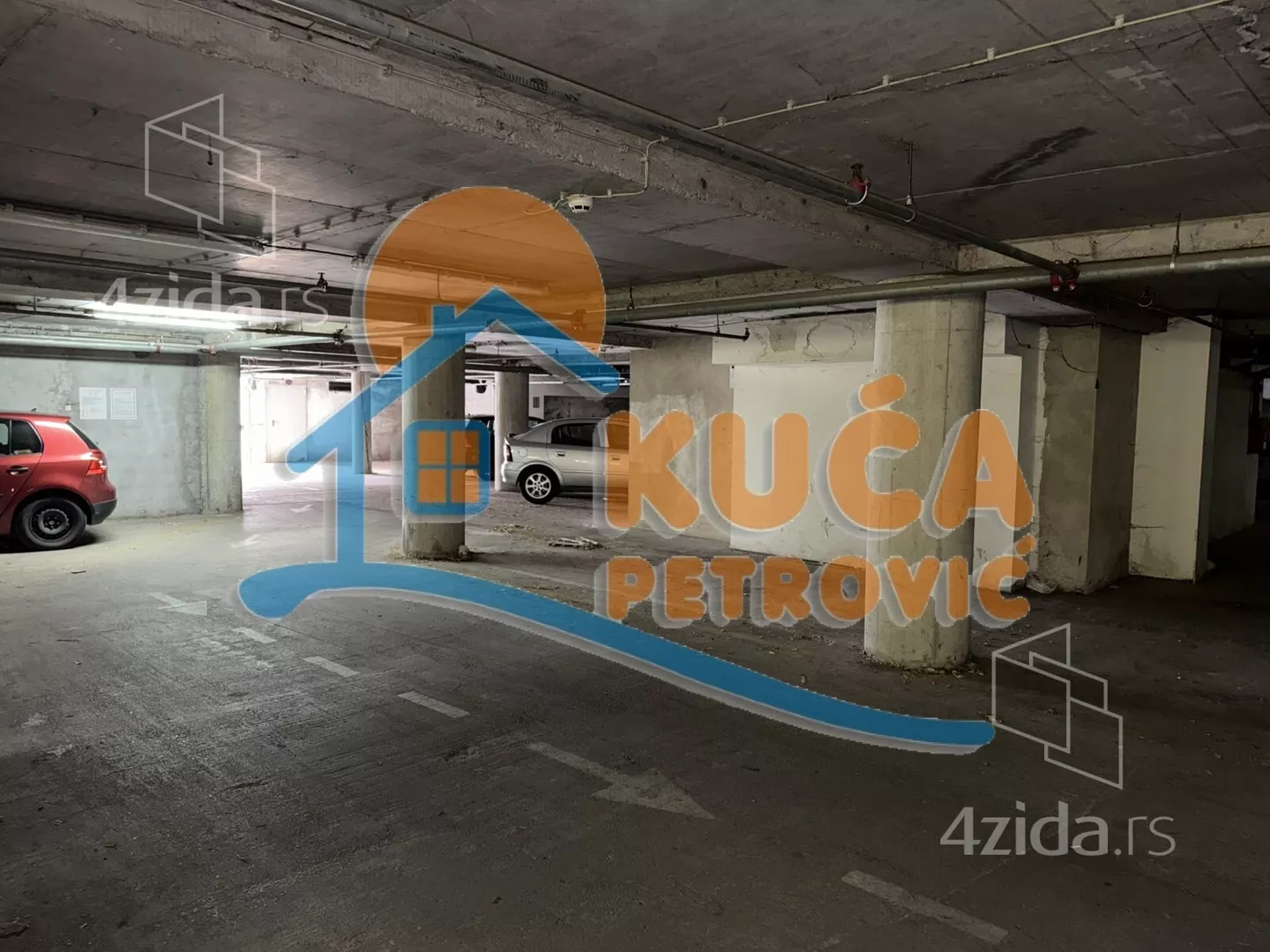 Garaža | 4zida