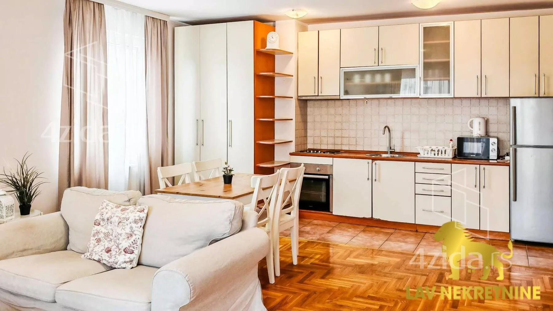 Dvoiposoban stan | 4zida