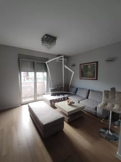 Paštrovićeva | 4zida.rs