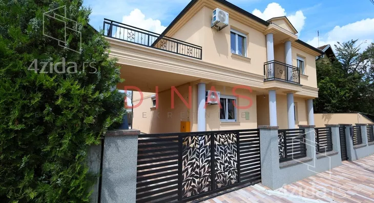 Kuća | 4zida