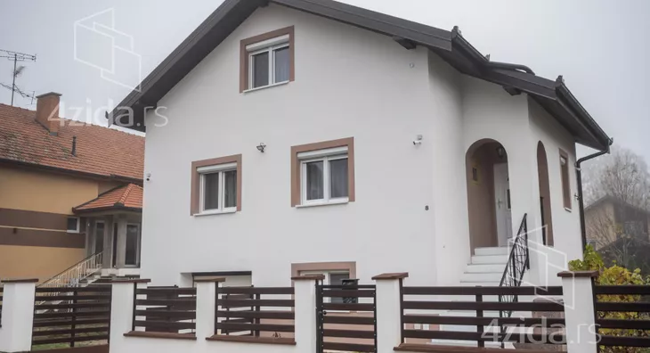 3-etažna kuća | 4zida