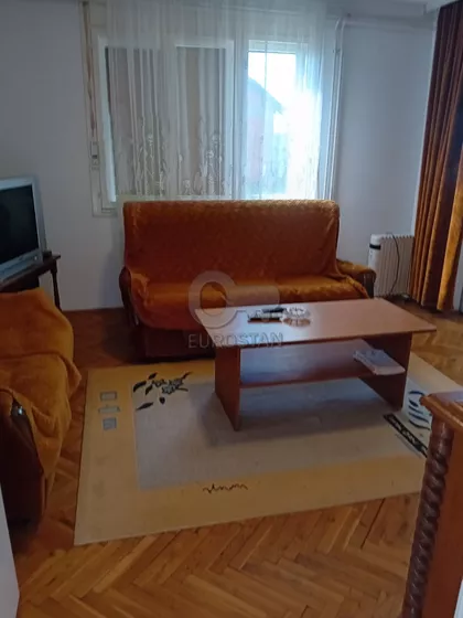 Trešnjinog cveta | 4zida.rs