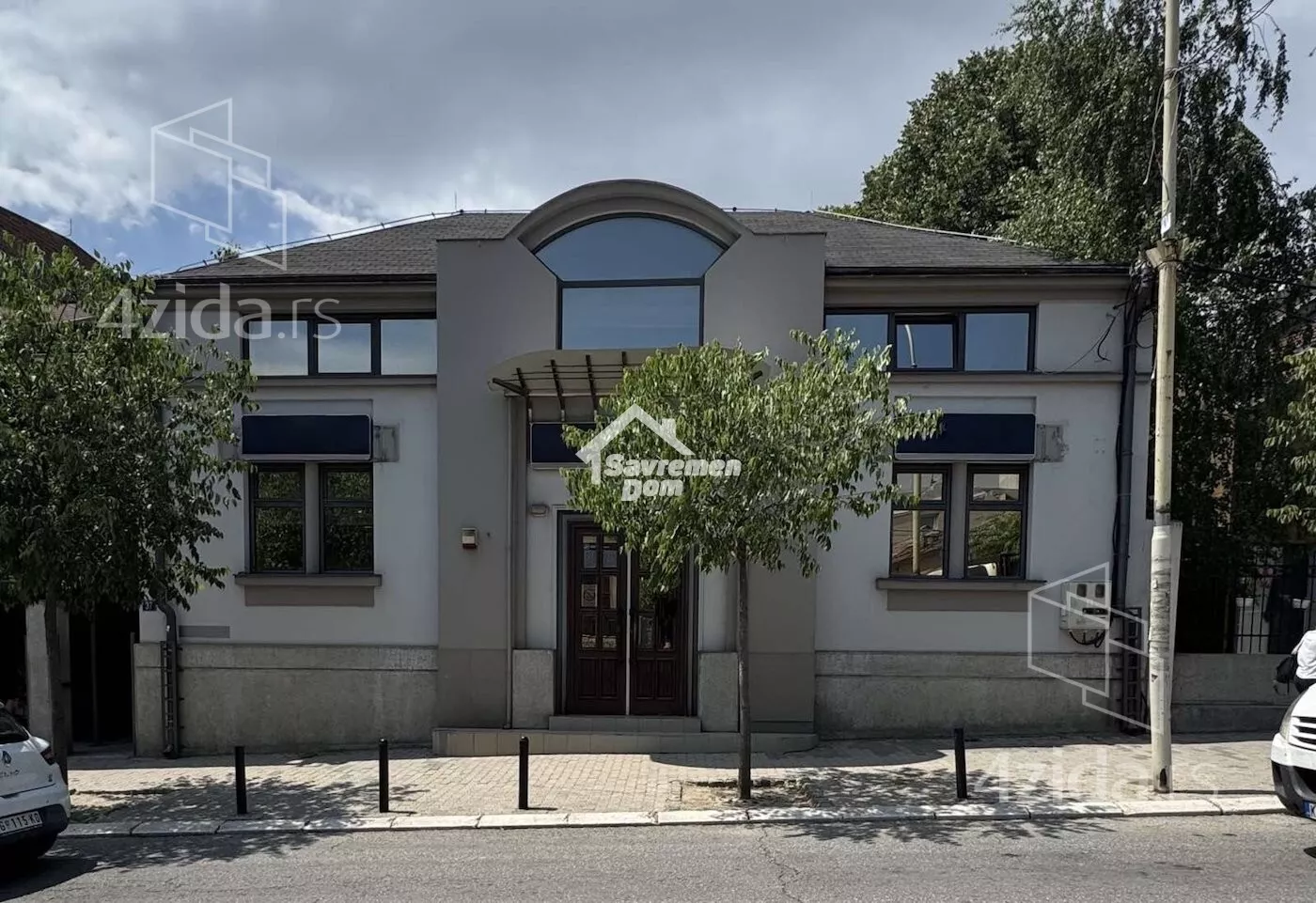 Poslovna zgrada | 4zida