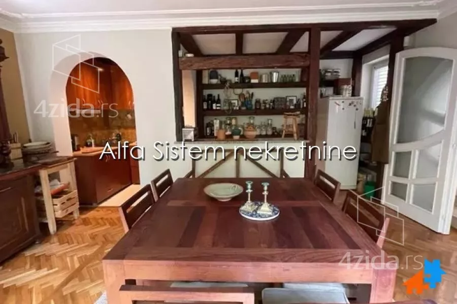 Petosoban stan | 4zida