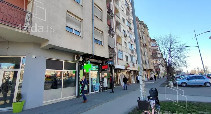 Poslovni prostor | 4zida