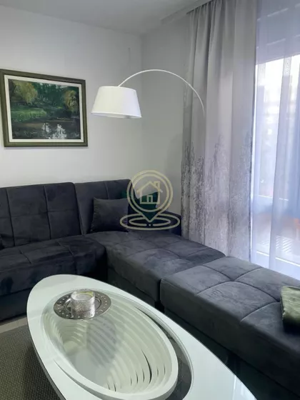 Božidar Adžija | 4zida.rs