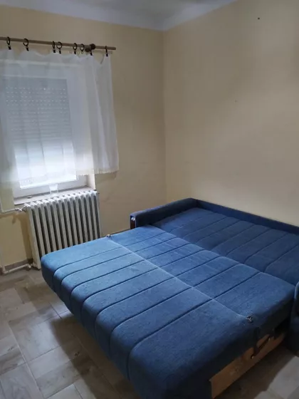 Mali Radanovac | 4zida.rs