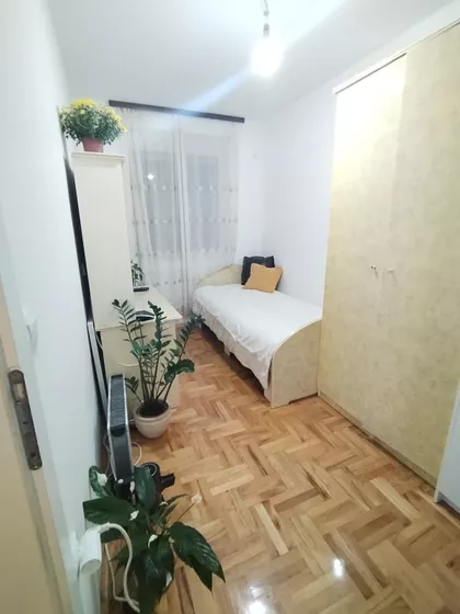 Zetska Bb | 4zida.rs