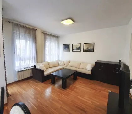 Južni Bulevar | 4zida.rs