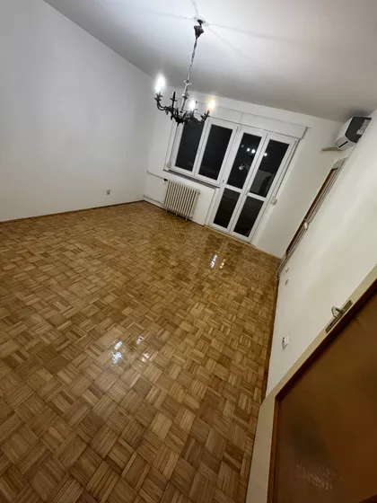 Kej Oslobođenja 9 | 4zida.rs