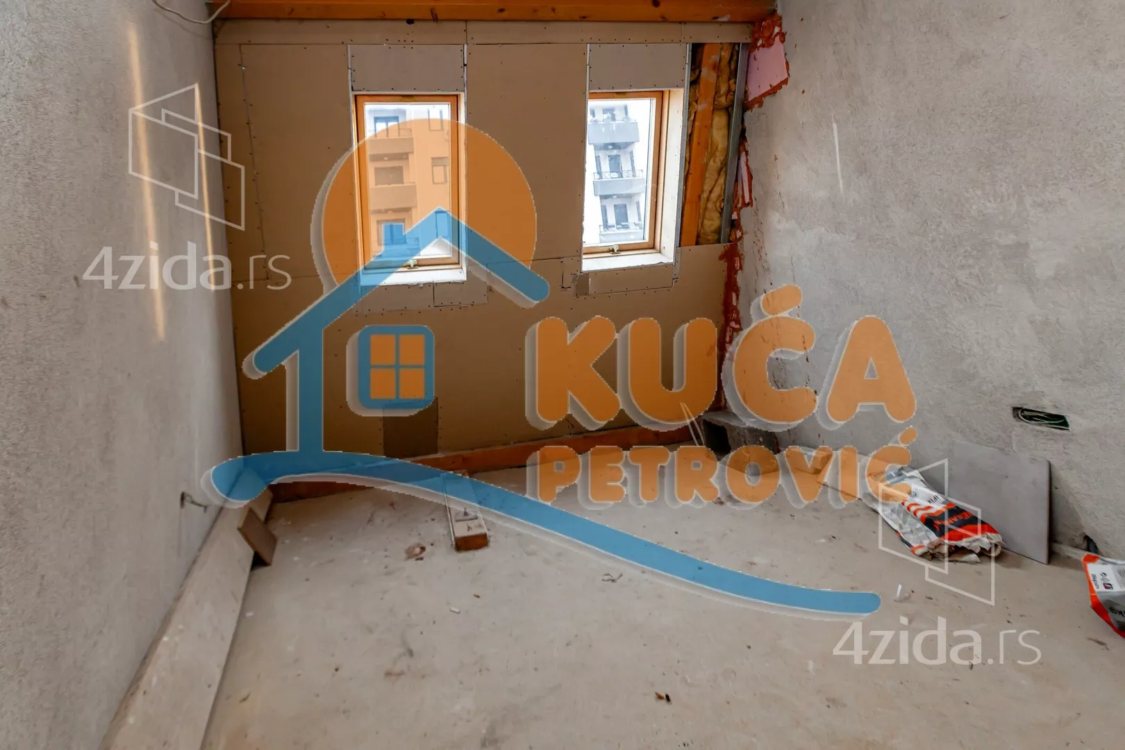 Dvoiposoban stan | 4zida