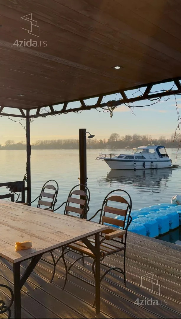 Turistički objekat | 4zida