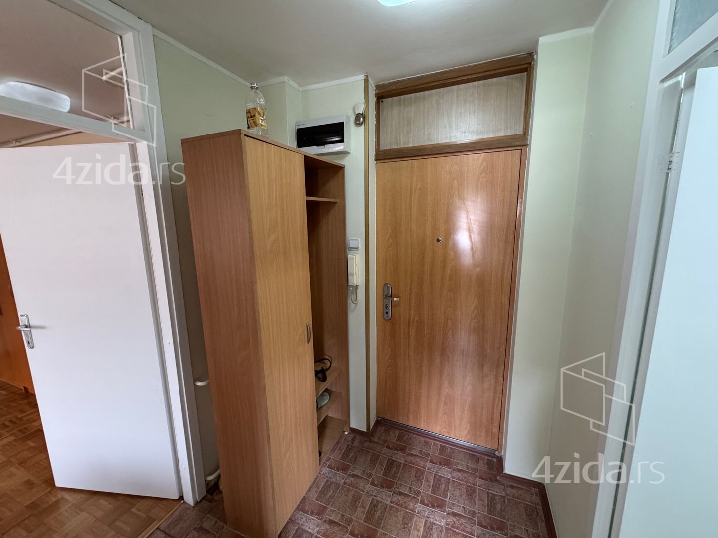 Stan – Novi Sad, Šarengrad, MZ Bistrica - Više