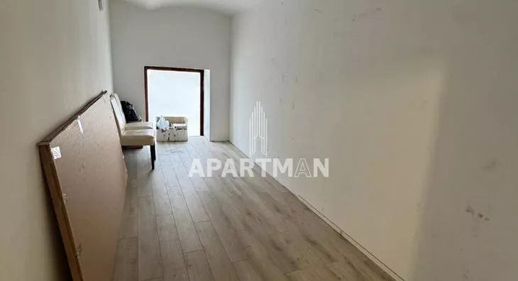 Poslovna zgrada | 4zida