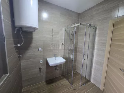 Belog narcisa | 4zida.rs