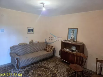 Početna | 4zida.rs
