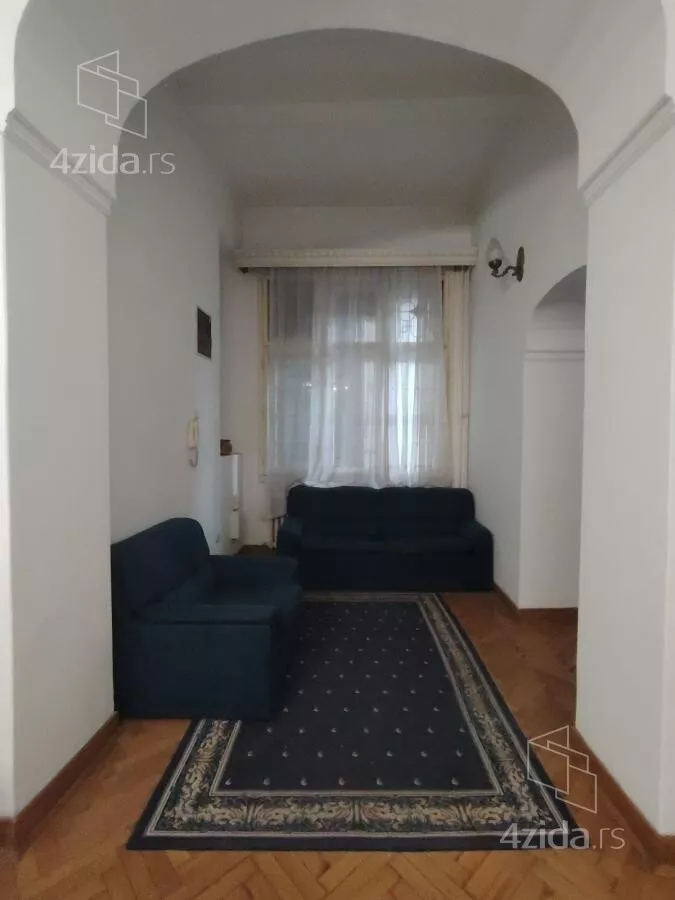 Šestosoban stan | 4zida