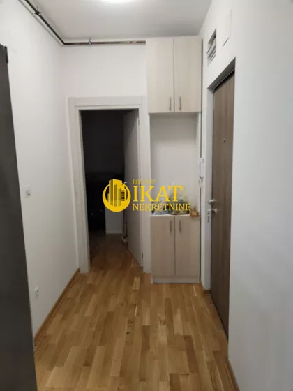 Karađorđeva | 4zida.rs