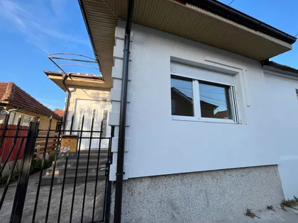 Kninska | 4zida.rs