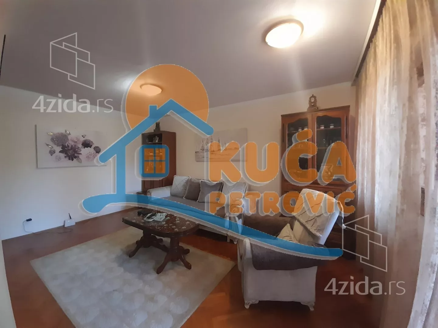 Troiposoban stan | 4zida