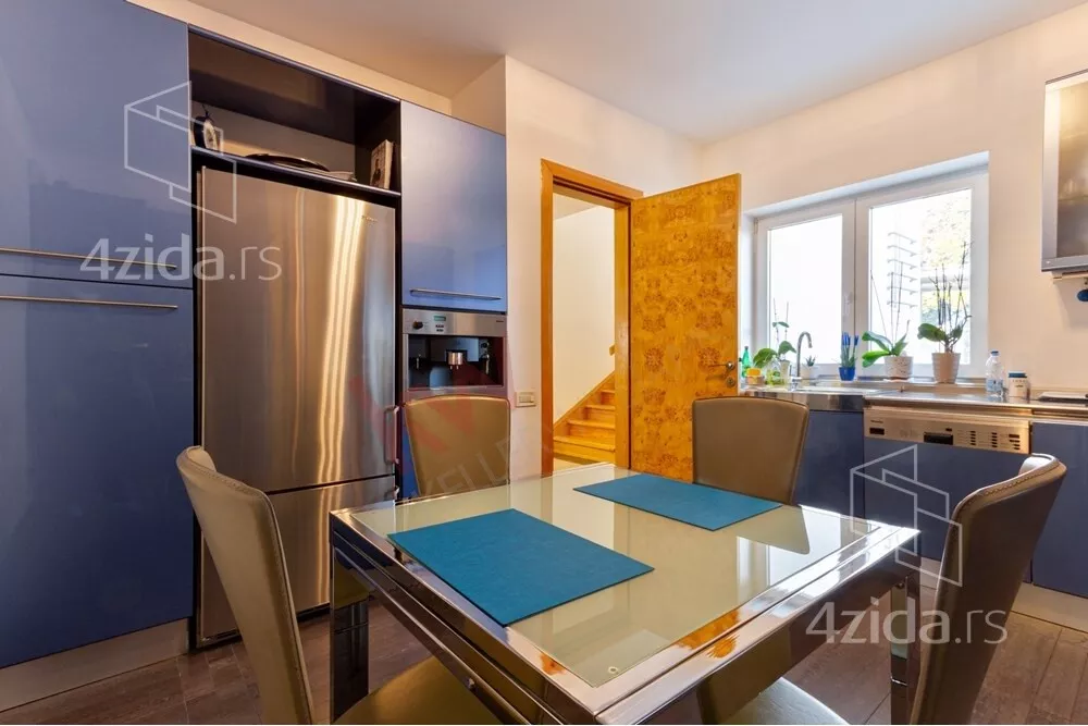 4-etažna kuća | 4zida