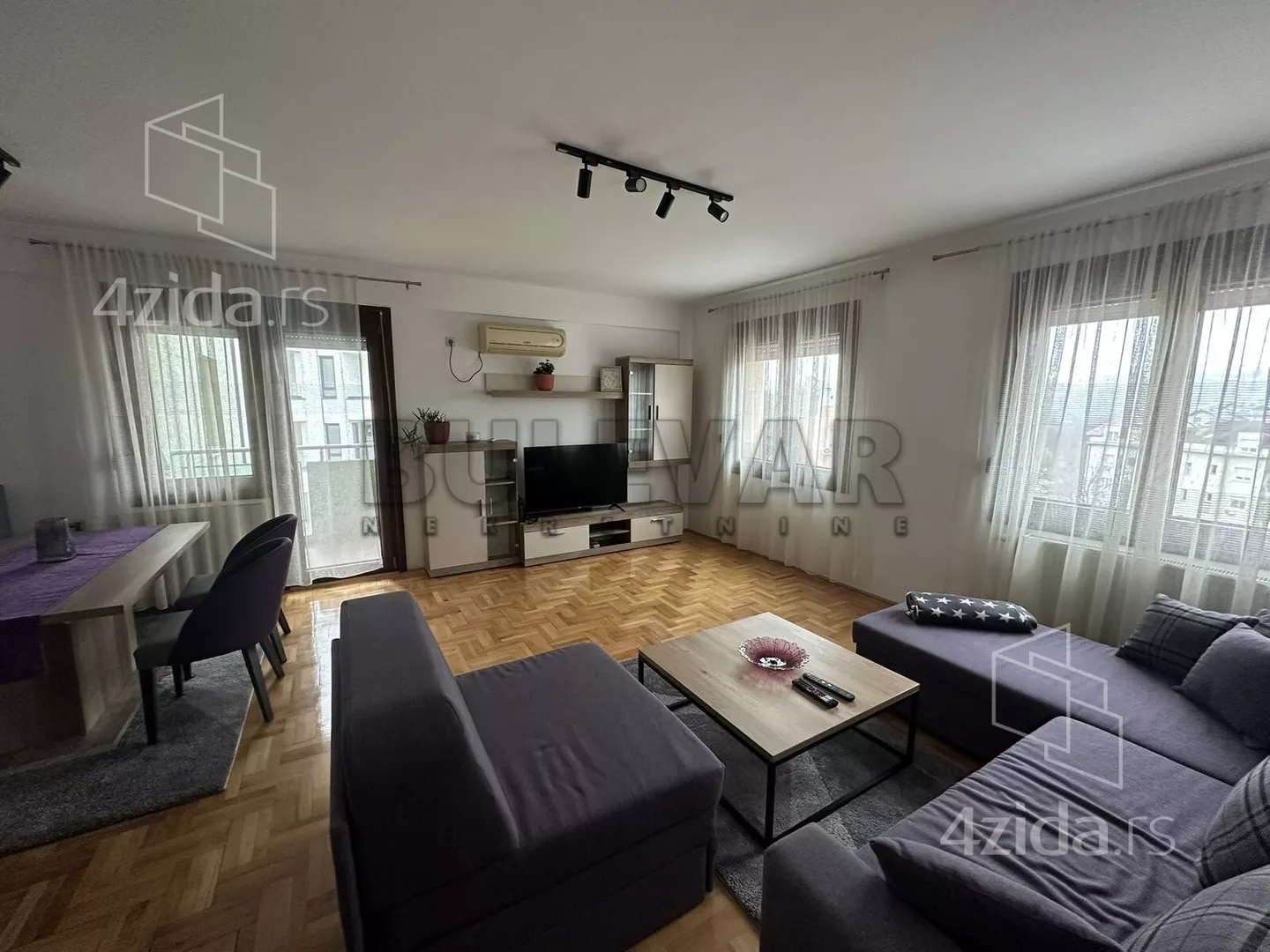 Troiposoban stan | 4zida