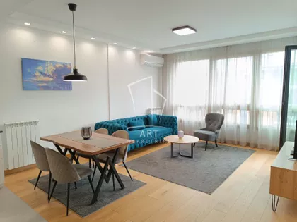 Tadije Sondermajera | 4zida.rs