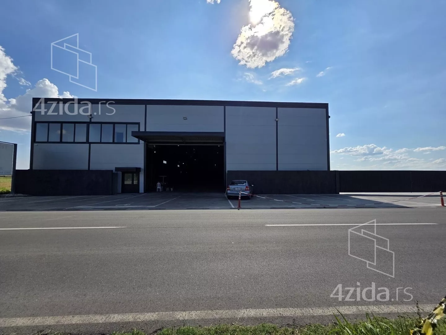 Hala | 4zida