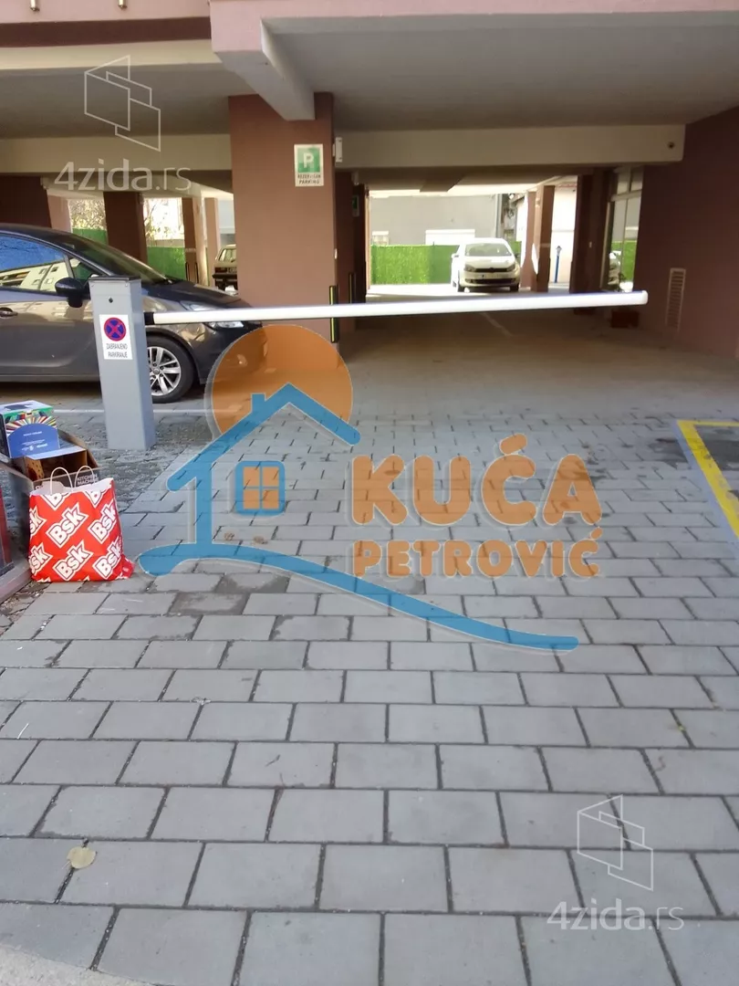 Garaža | 4zida