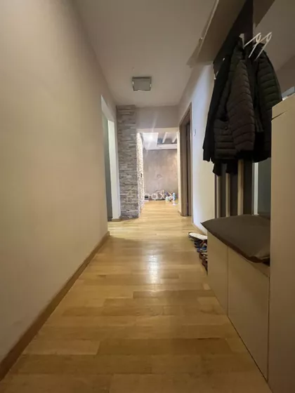 Dušanov Bazar | 4zida.rs
