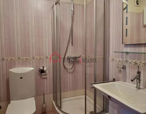 Sedmosoban stan | 4zida