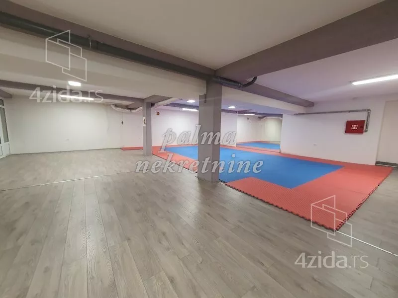 Lokal | 4zida