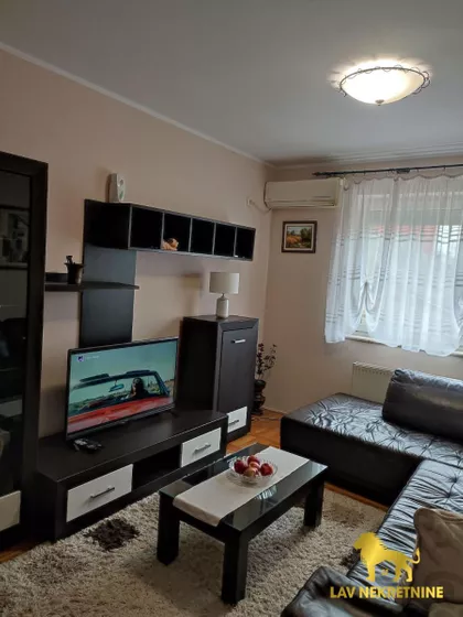 VOJVODE ŠUPLJIKCA | 4zida.rs