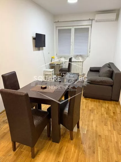 Gospodara Vučića | 4zida.rs