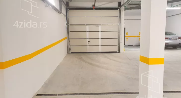 Petosoban stan | 4zida