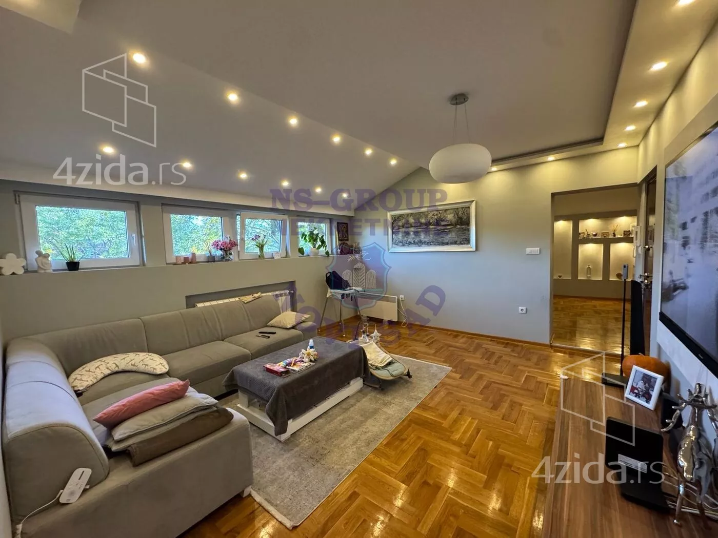 Petosoban stan | 4zida