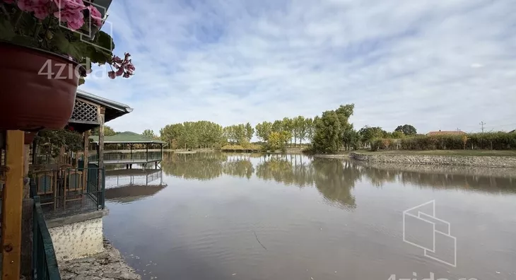 Ugostiteljski objekat | 4zida