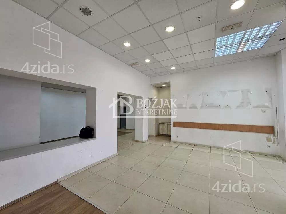 Poslovni prostor | 4zida