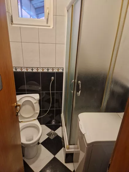 Lovačka 22b | 4zida.rs