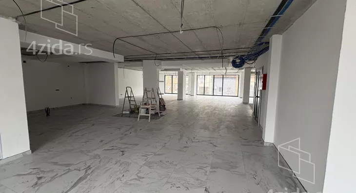 Poslovni prostor | 4zida