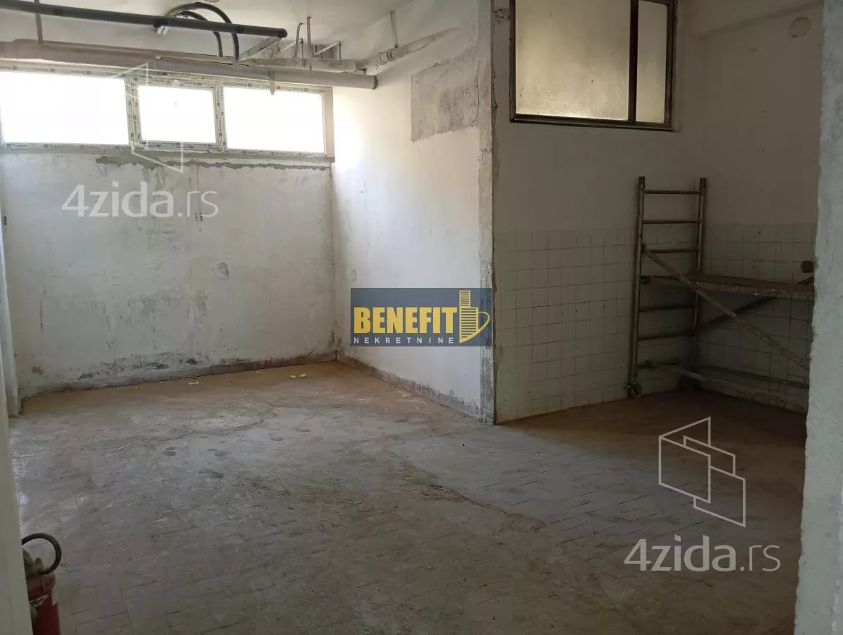 Poslovni prostor | 4zida