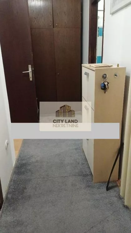 Crveni Krst Vračar | 4zida.rs