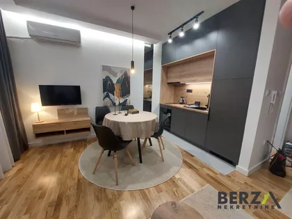 Bulevar Patrijarha Pavla (Somborski Bulevar) | 4zida.rs